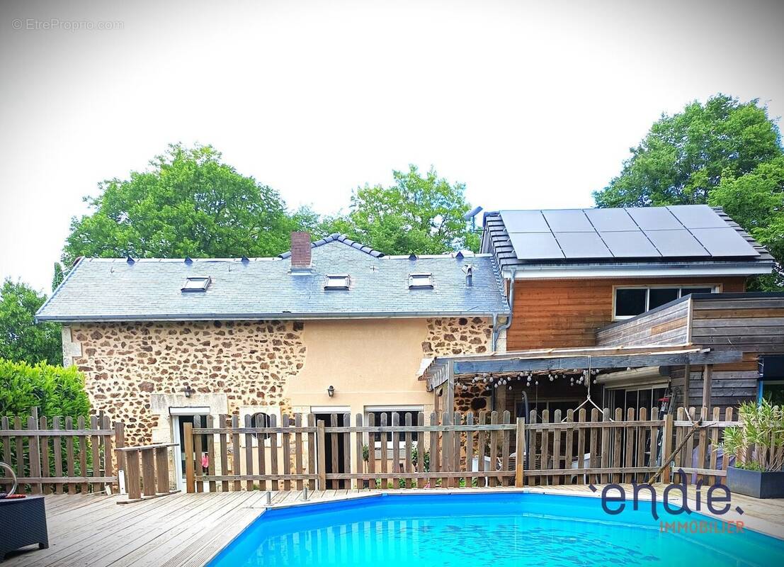 Maison à ROCHECHOUART