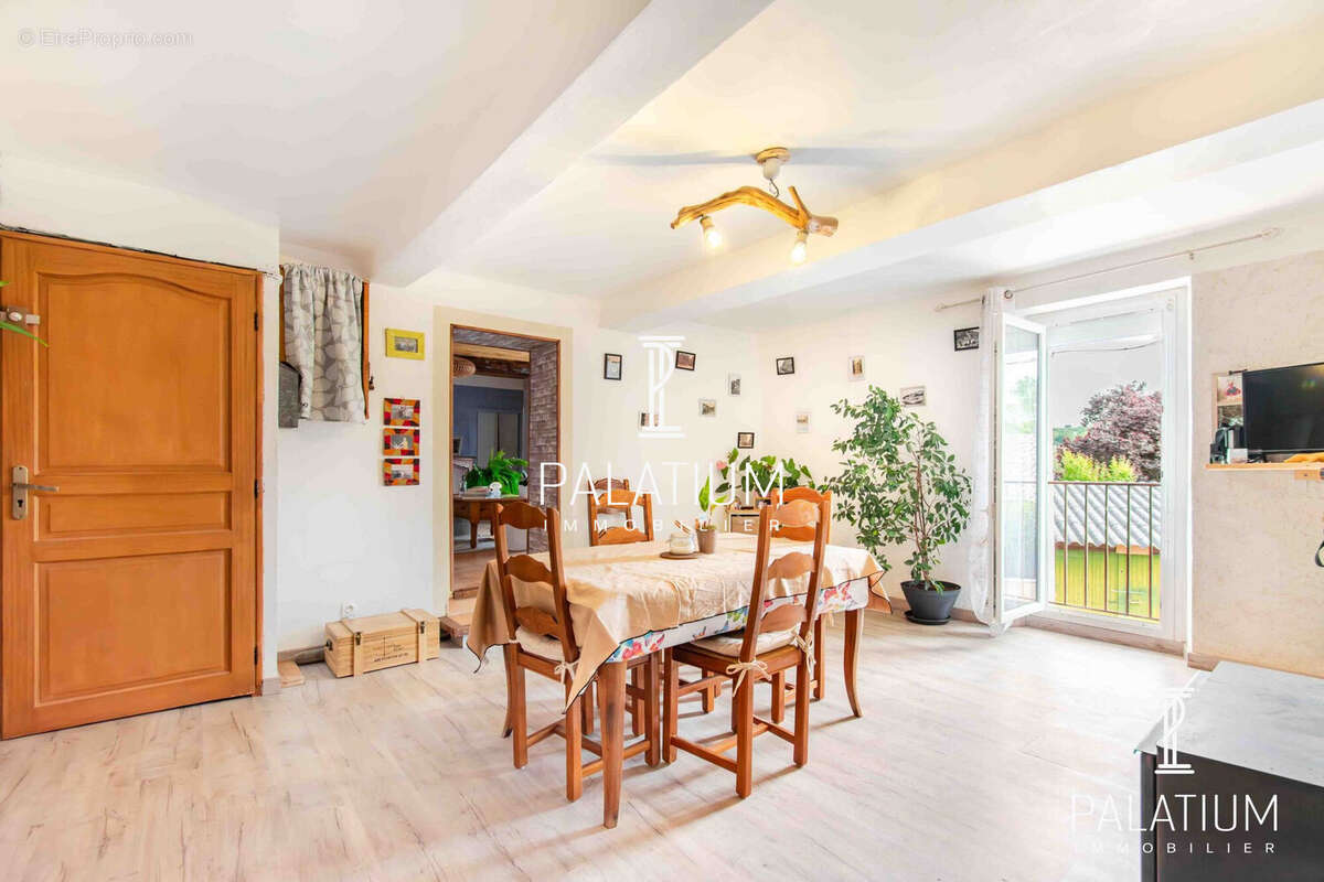 Maison à SAINT-JULIEN