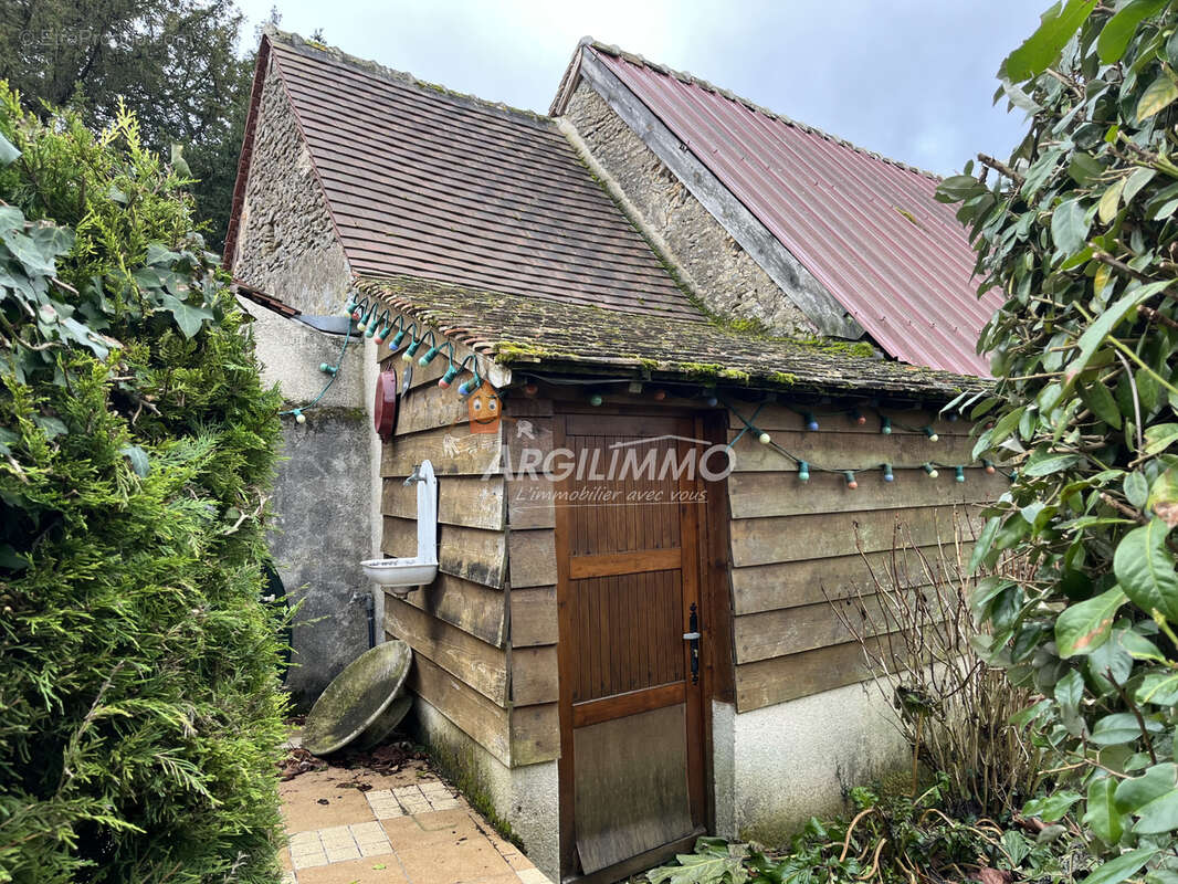 Maison à LE BREIL-SUR-MERIZE