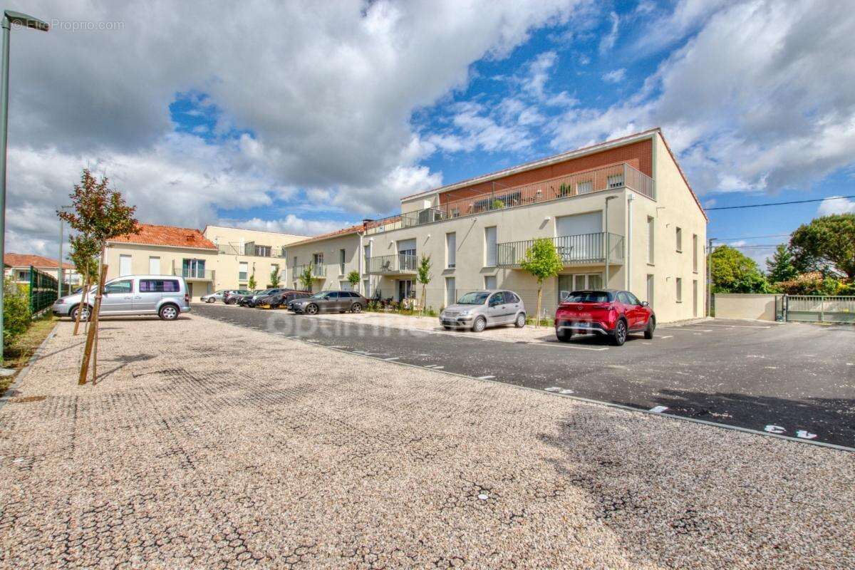 Appartement T2 en R+1 sur EAUNES (31600) - photo 9