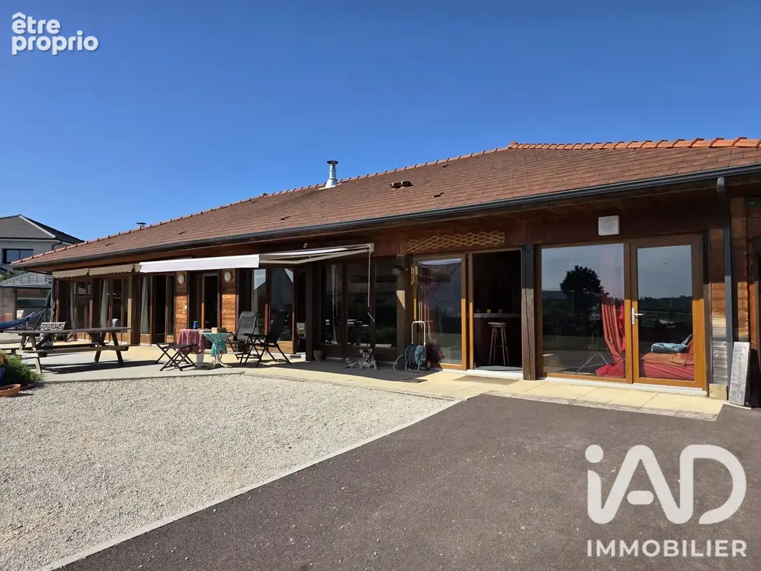 Photo 1 - Maison à VAIVRE-ET-MONTOILLE