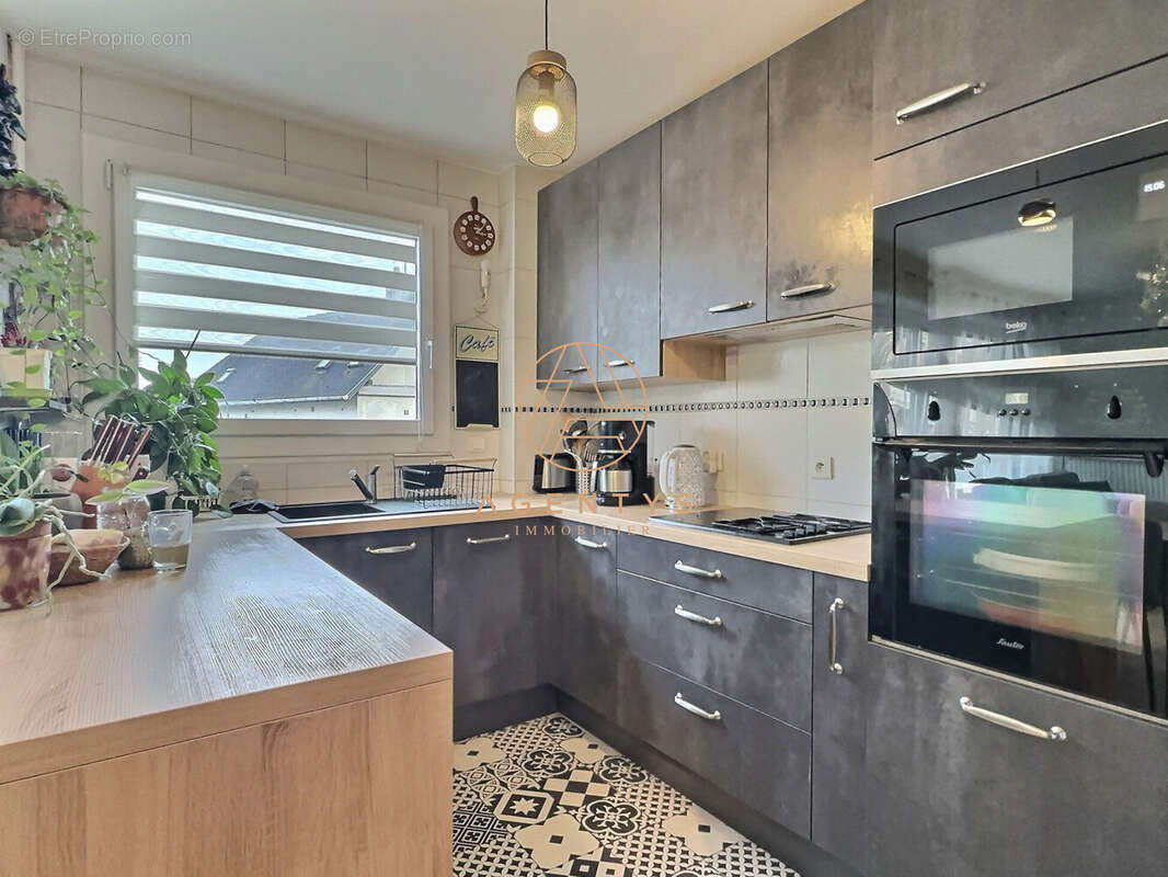 Appartement à SAINT-MAUR-DES-FOSSES