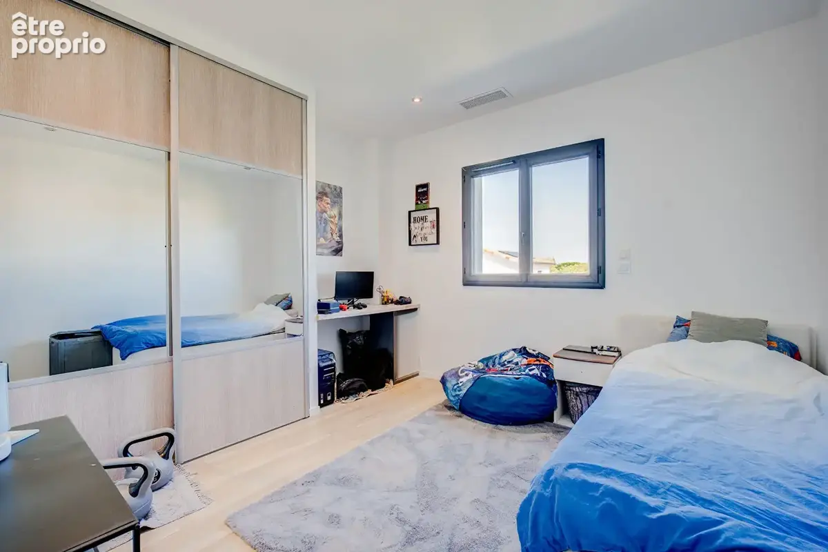 Maison 5 pièces, suite parentale et piscine - photo 8