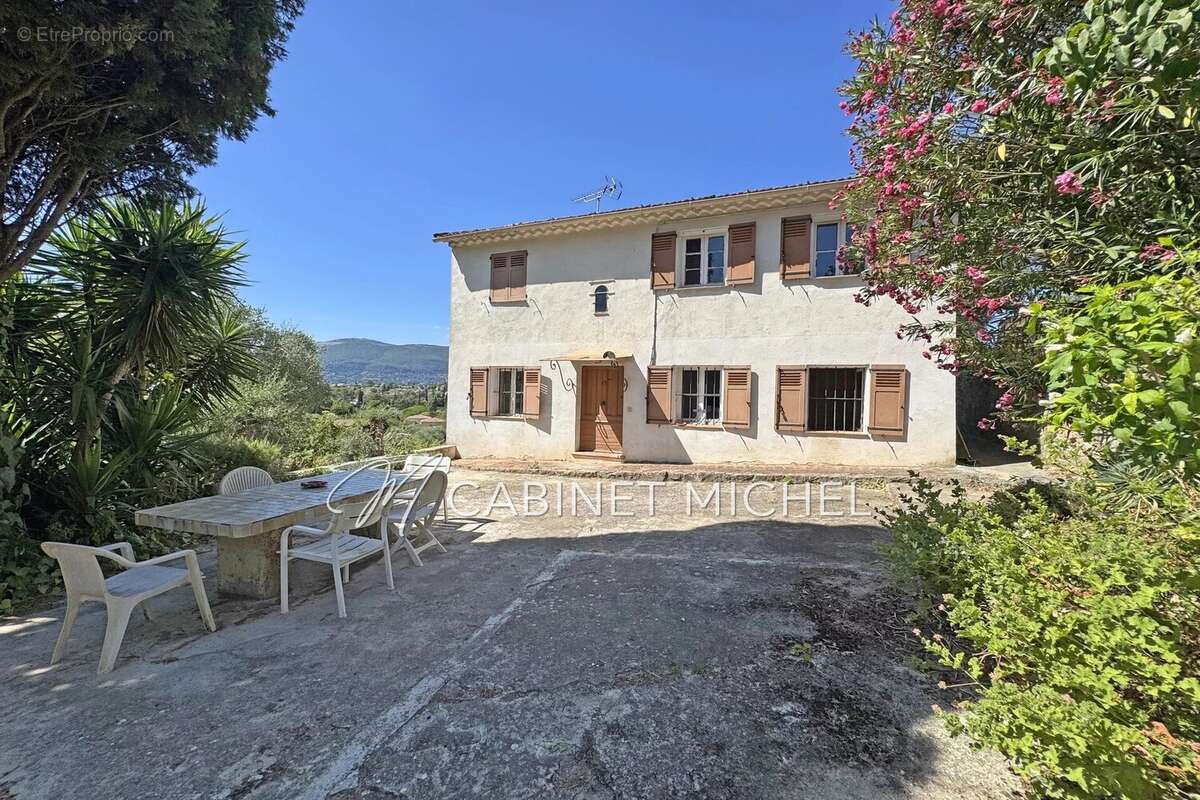Maison à MOUANS-SARTOUX