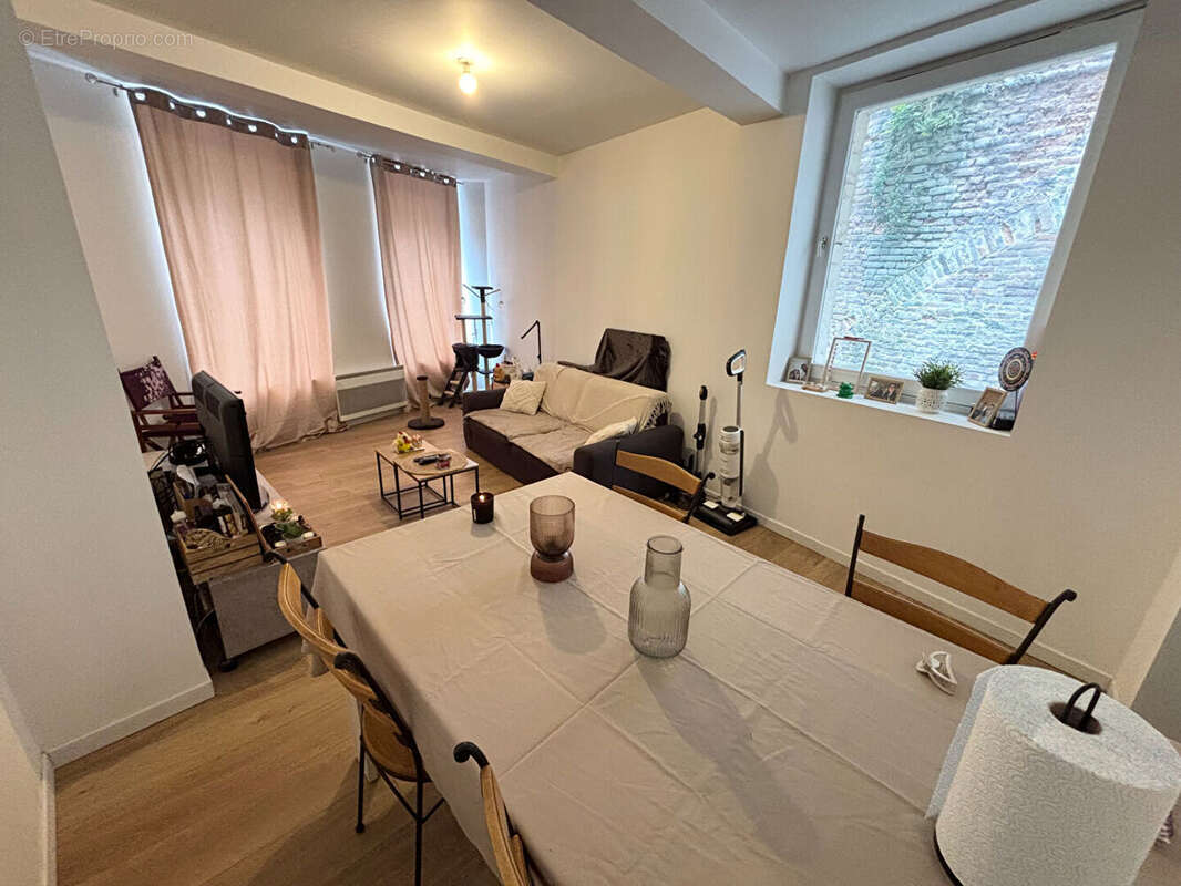 Appartement à GUISE