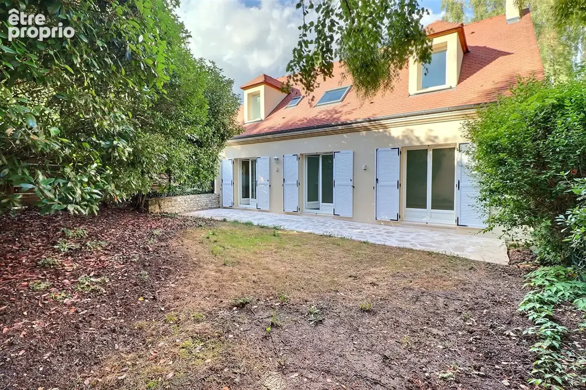 Maison individuelle, idéalement située, au calme, proche de la gare - photo 2