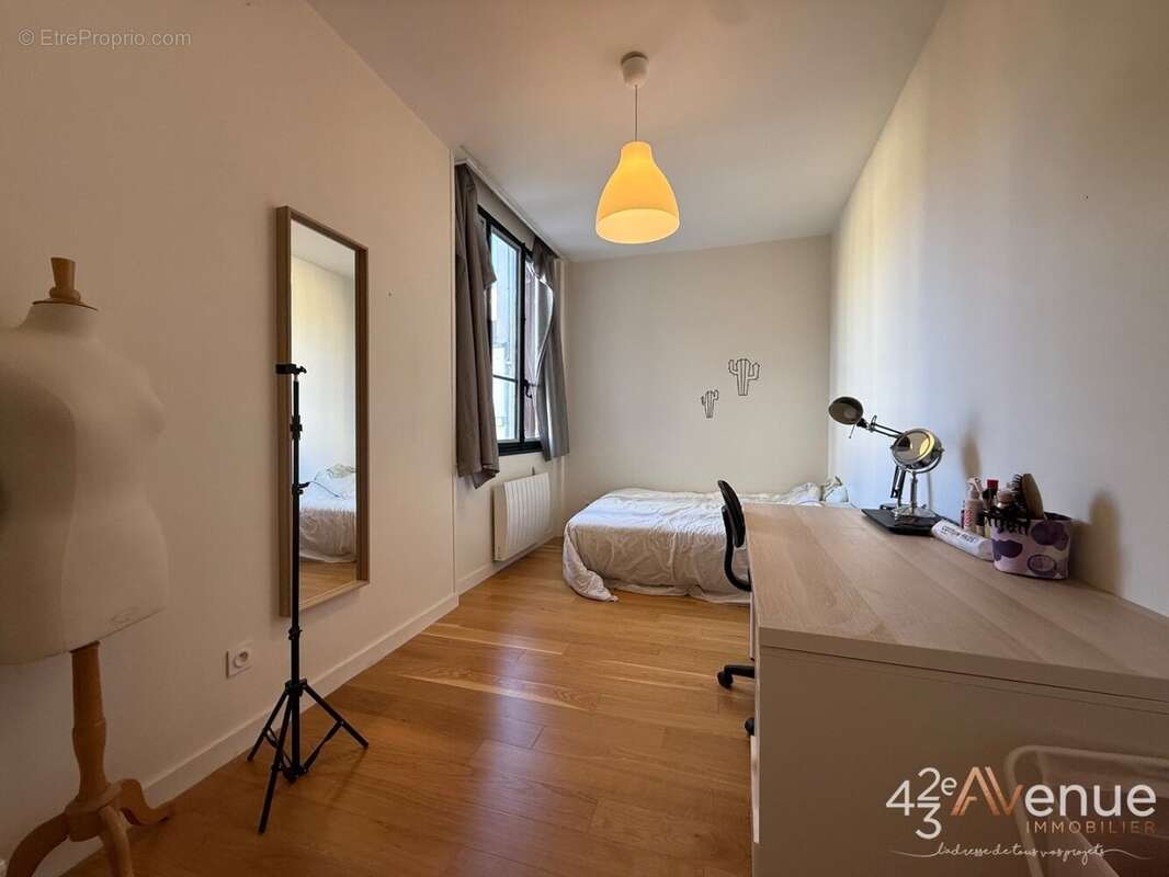 Appartement à SAINT-ETIENNE