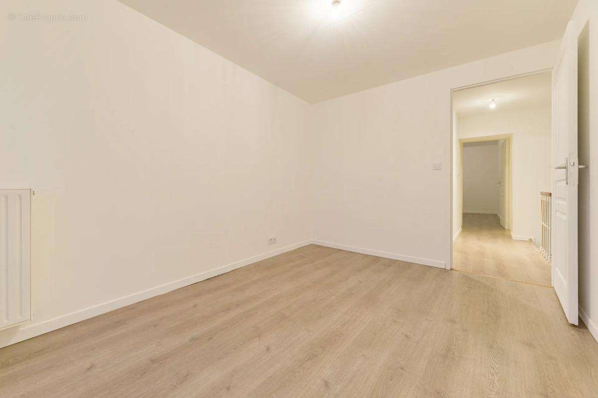 Maison à AIGREFEUILLE-SUR-MAINE