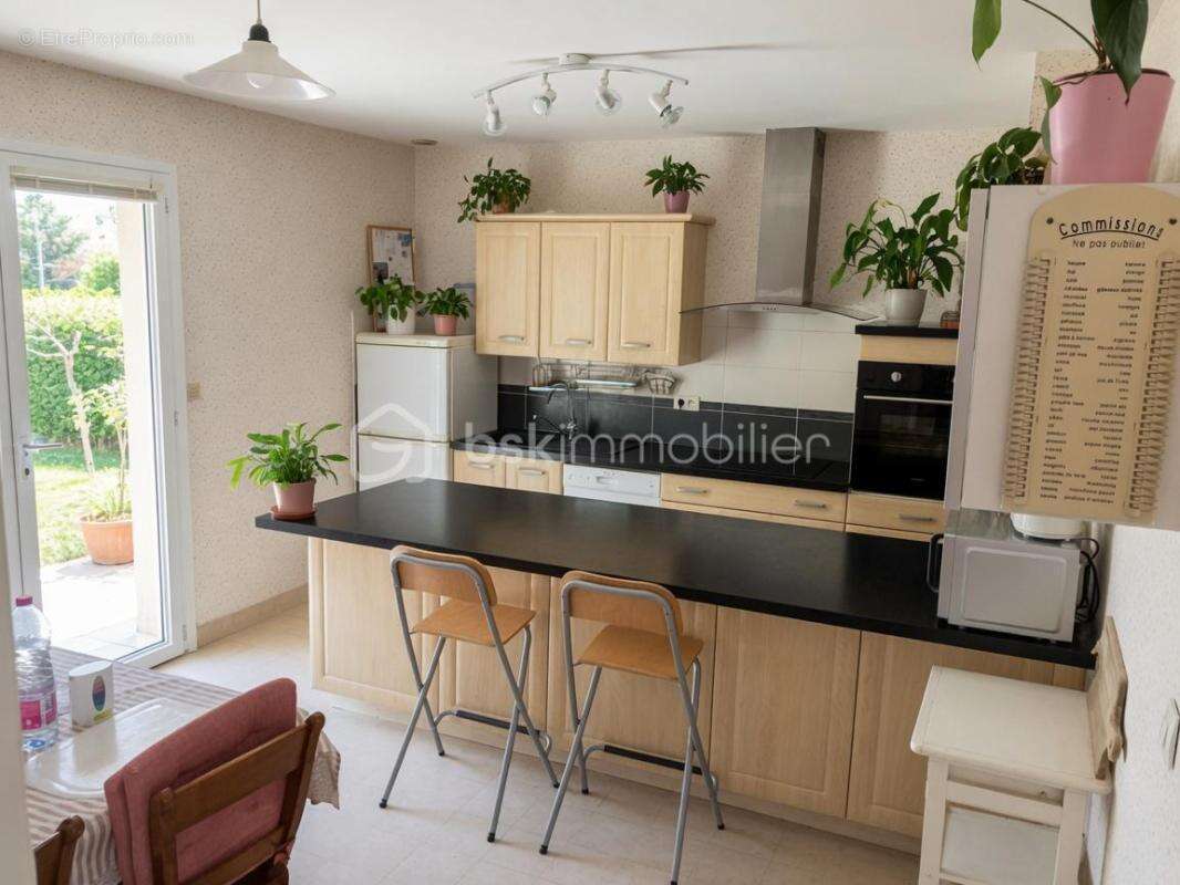 Maison familiale de 98 m² – Proche centre de Couëron - photo 3