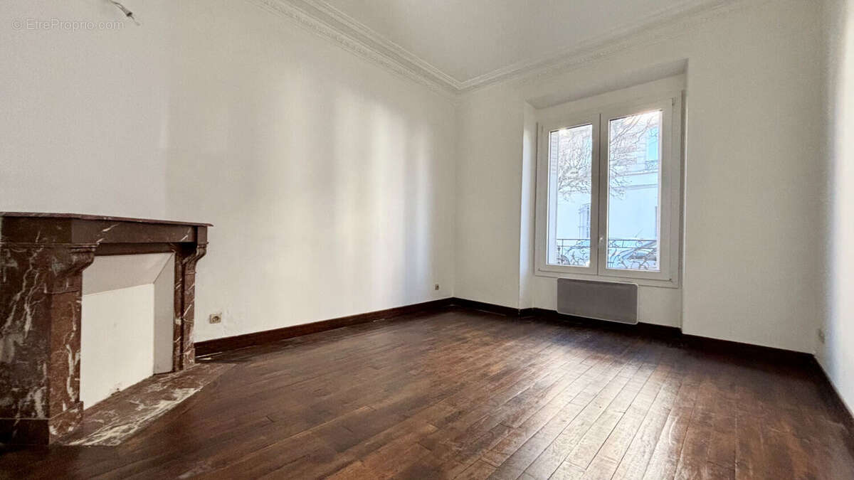 Appartement à CORBEIL-ESSONNES