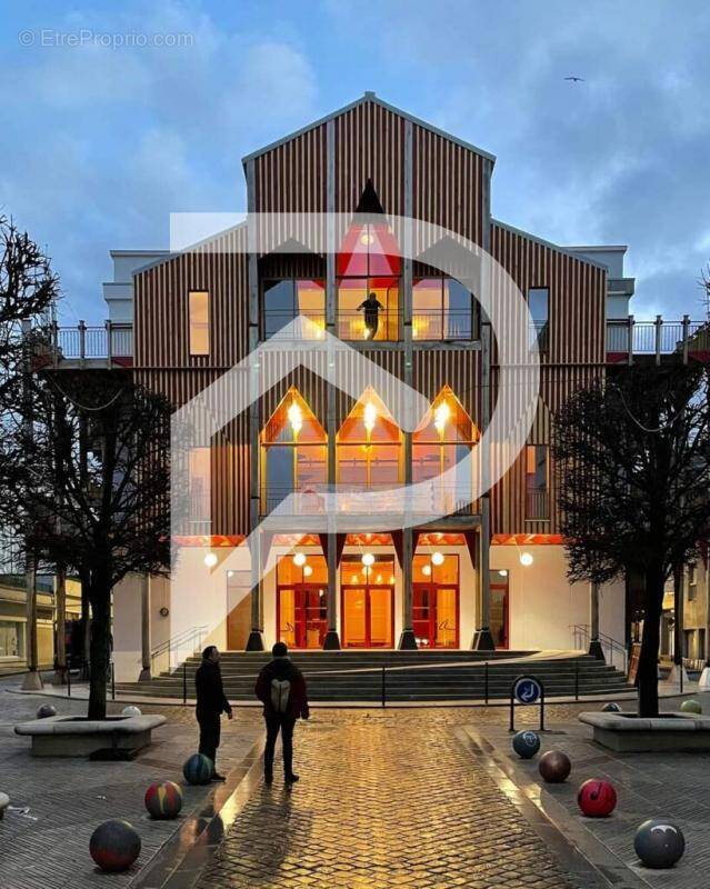 Commerce à BOULOGNE-SUR-MER