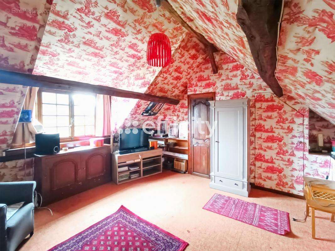 Maison à VANDRIMARE