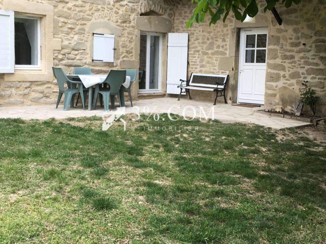 Propriété 256 m2 constituée d'une habitation principale et d - photo 13