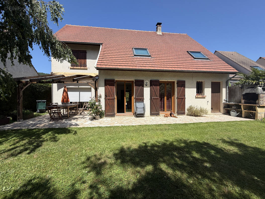 Maison à CHEVREUSE
