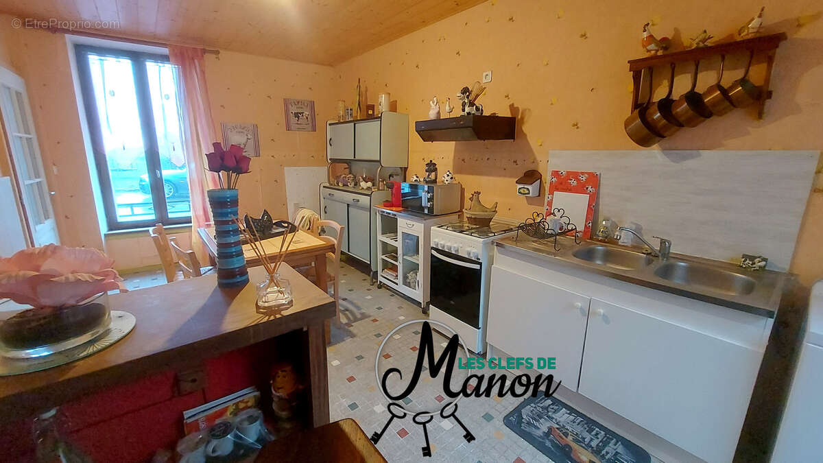 Maison à BESSINES-SUR-GARTEMPE