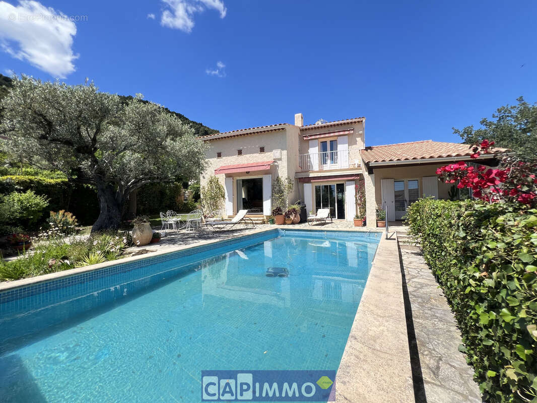 Maison à LA FARLEDE