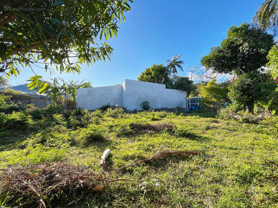 Terrain à SAINT-DENIS