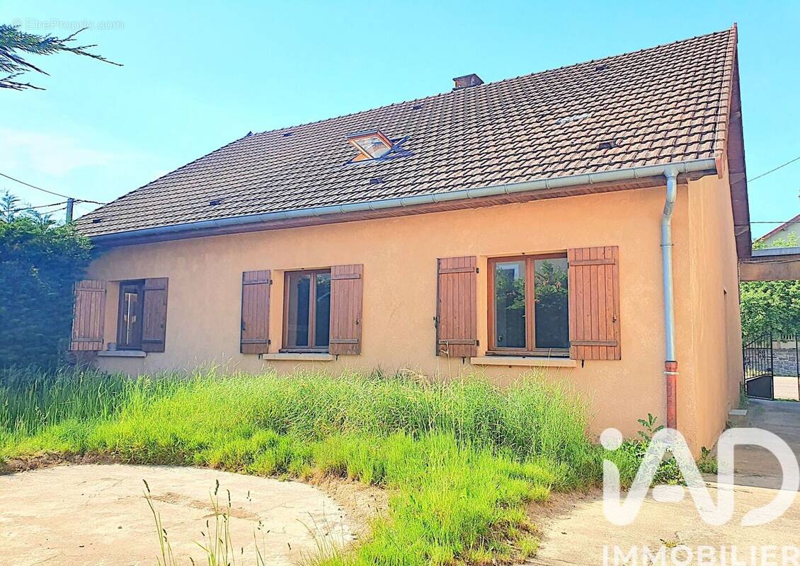 Photo 1 - Maison à CONFLANS-SUR-LANTERNE