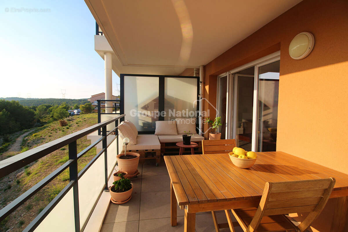 Appartement à ENSUES-LA-REDONNE