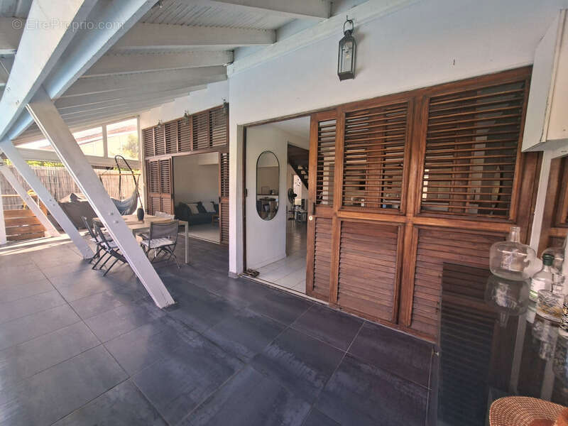 Maison à SCHOELCHER