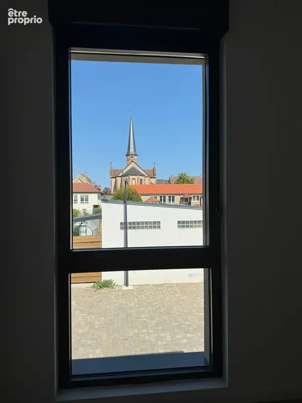 Appartement neuf au 1er étage avec balcon + 2 places de parking privatives. - photo 21