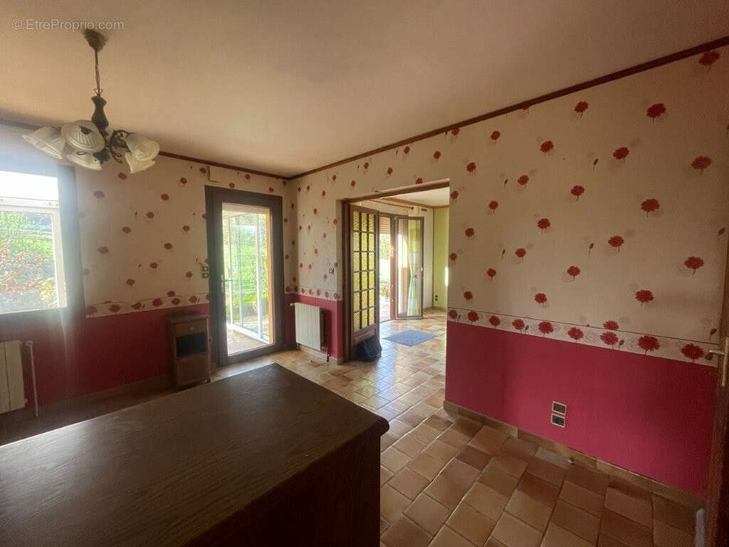 Maison à LA BAZOCHE-GOUET