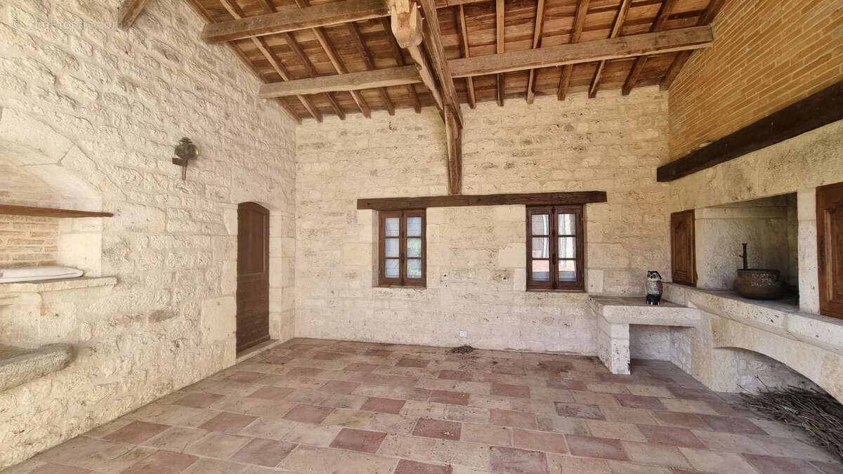 Maison à CAZES-MONDENARD