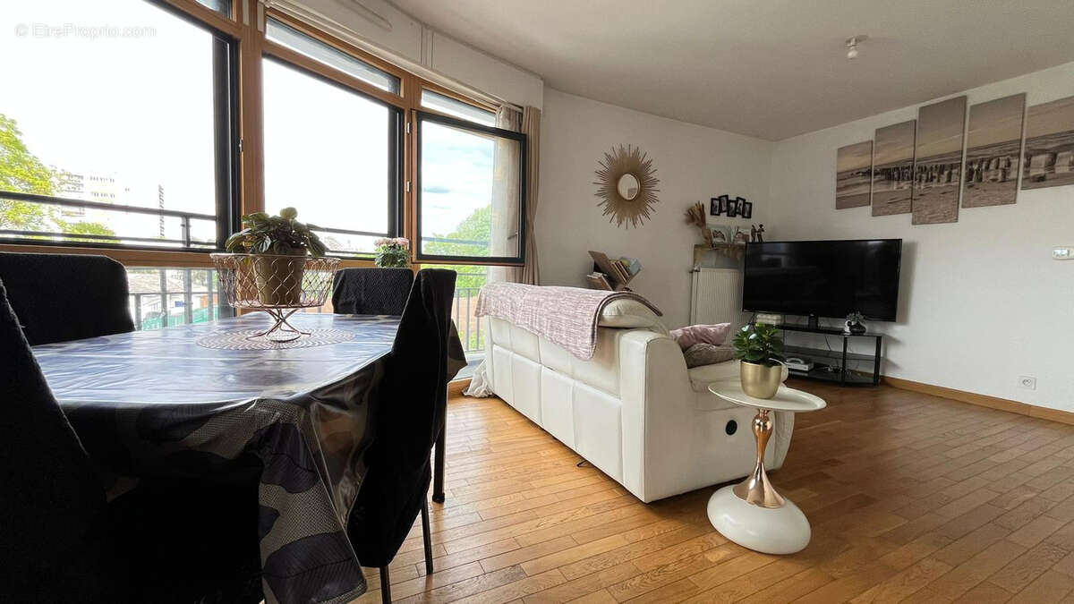 Appartement à THIAIS