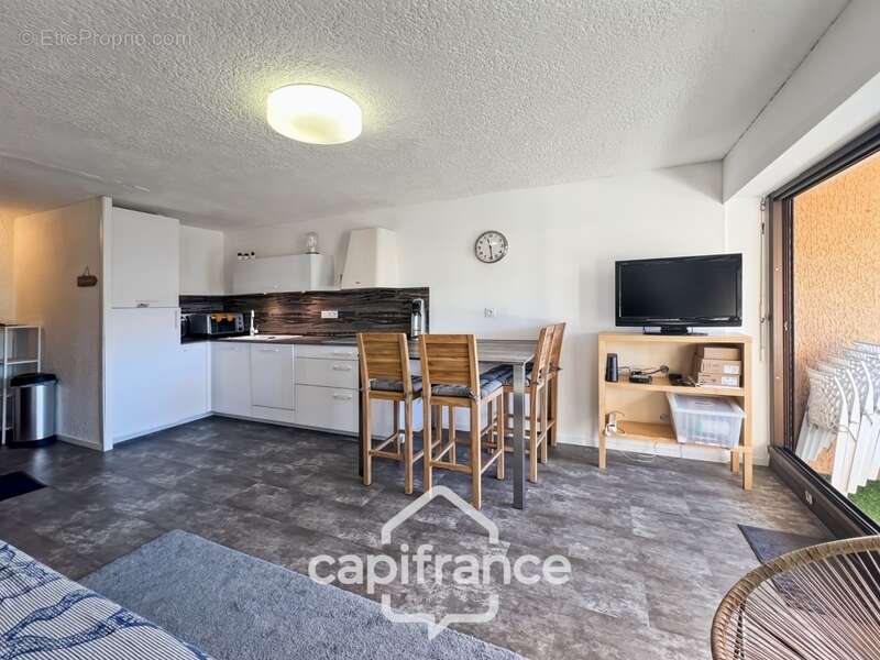 Appartement à BORMES-LES-MIMOSAS