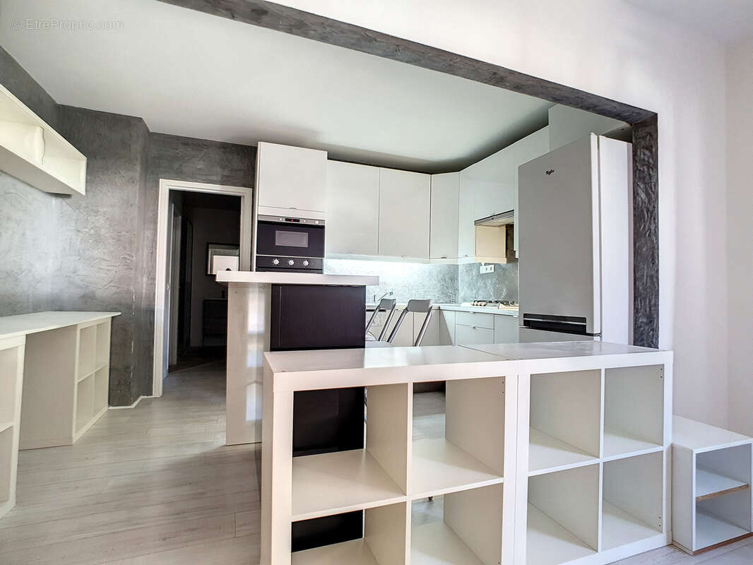 Appartement à PARIS-20E