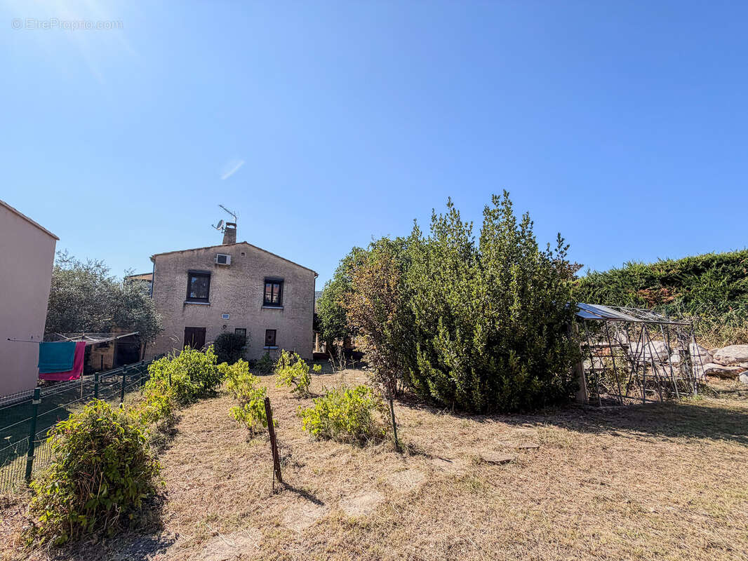 Villa T5 et T2 indépendant - photo 23