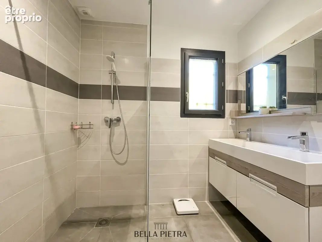 Maison 5 pièces 121 m² à vendre à Saint-Jean-De-Cornies (34160) - photo 5