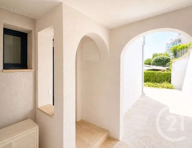 Appartement à ROQUEBRUNE-CAP-MARTIN