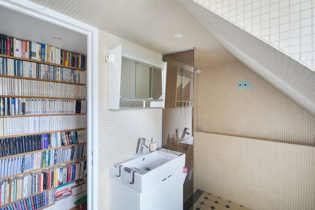 Appartement à PARIS-6E