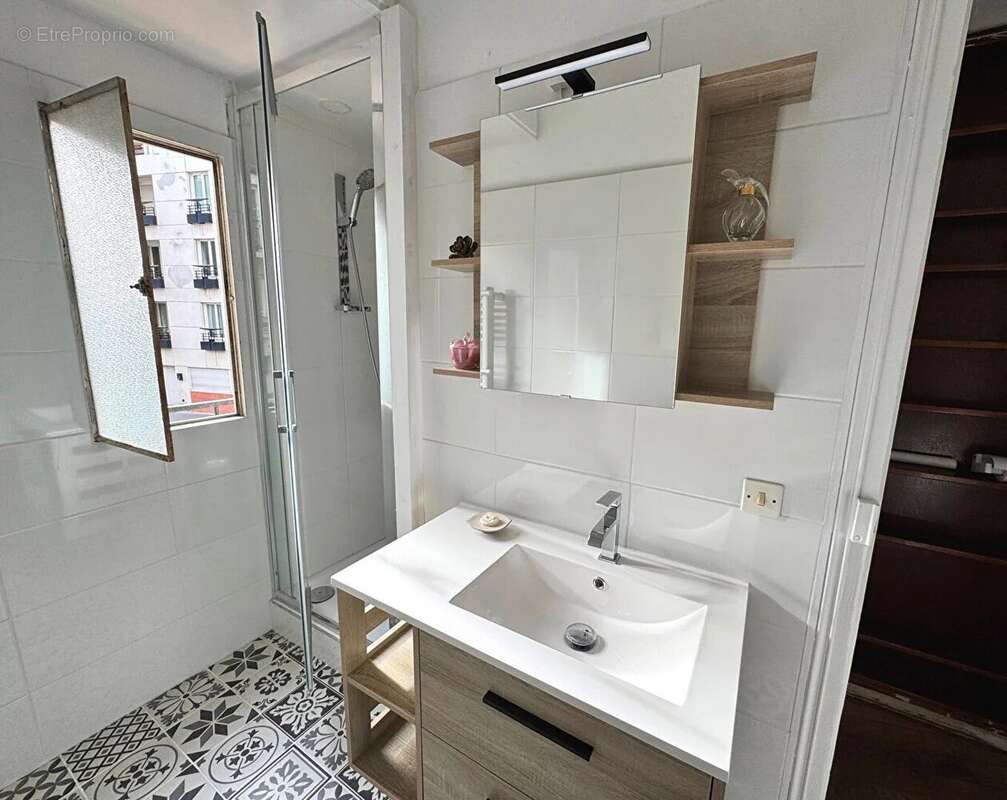 Appartement à PARIS-15E