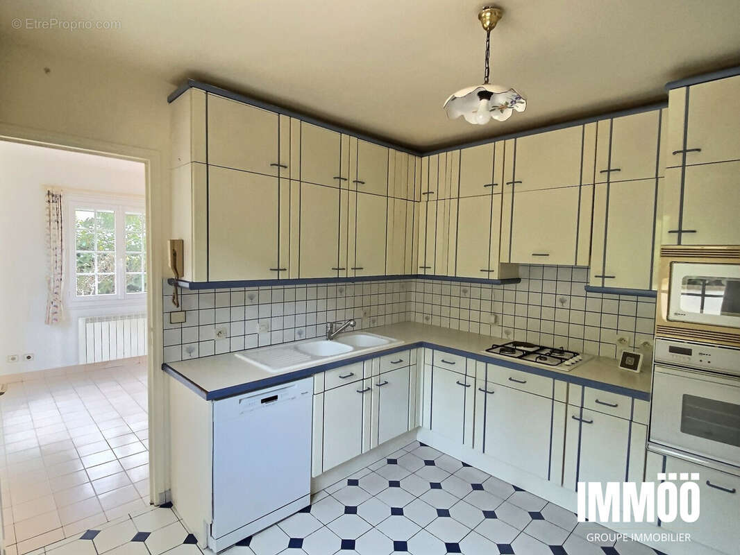 Maison à SAINT-MARTIN-DE-BOSCHERVILLE