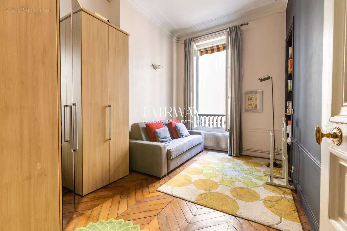 Appartement à PARIS-5E