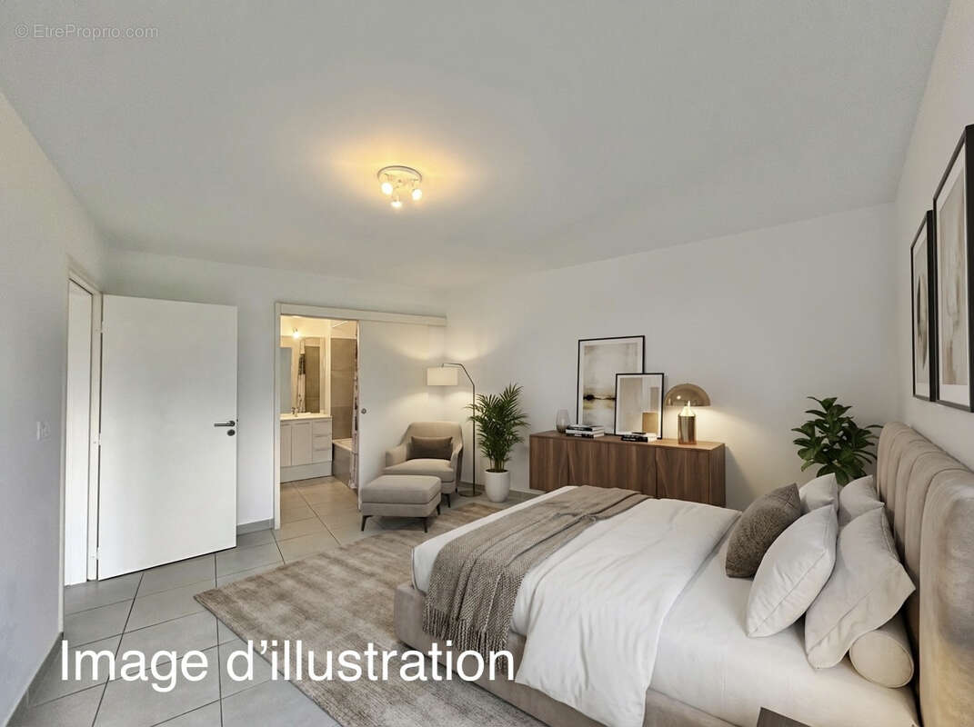 Appartement à FREJUS