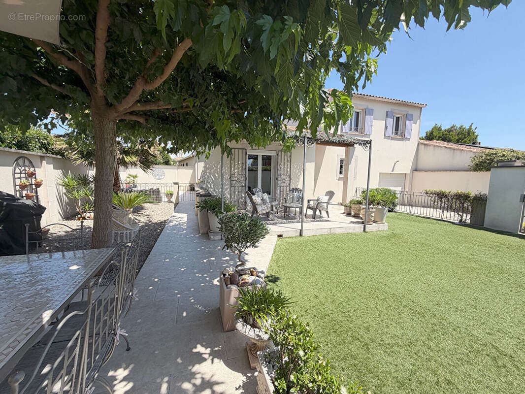 Villa althen les paluds de 107m² avec piscine sur terrain de 360m² - photo 13
