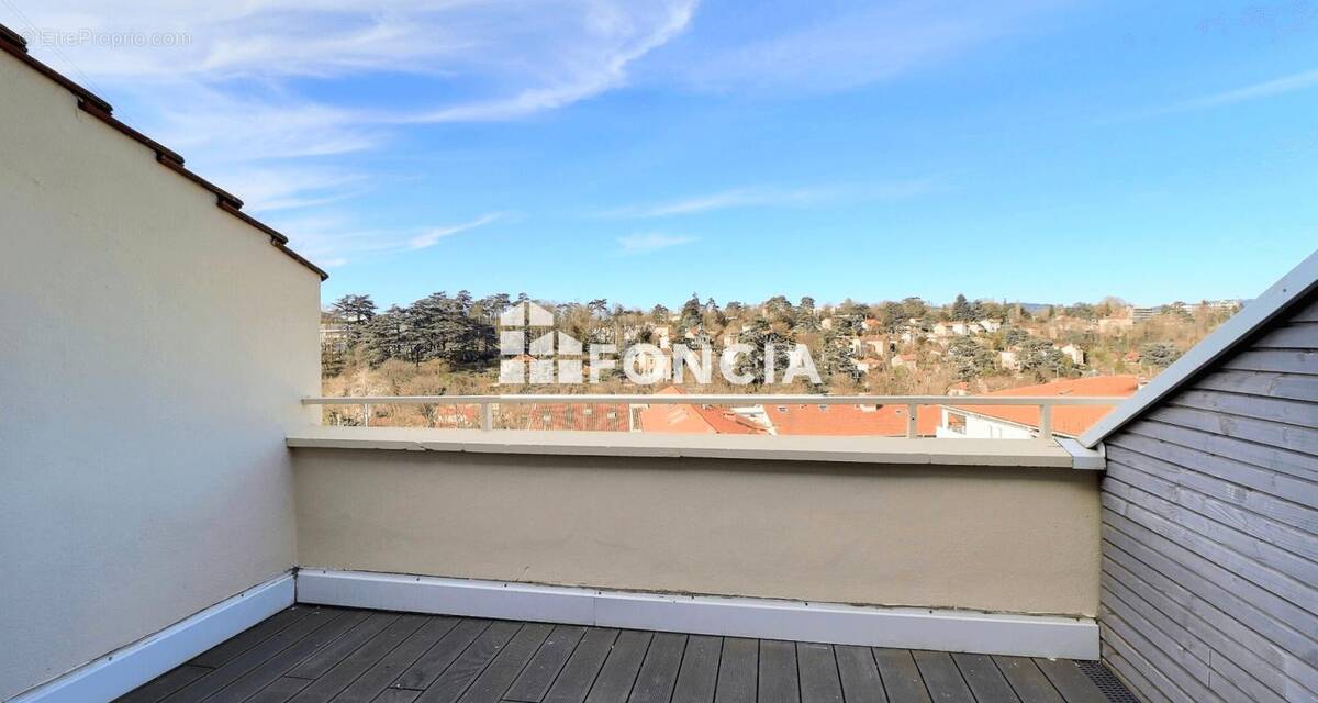 Appartement à TASSIN-LA-DEMI-LUNE