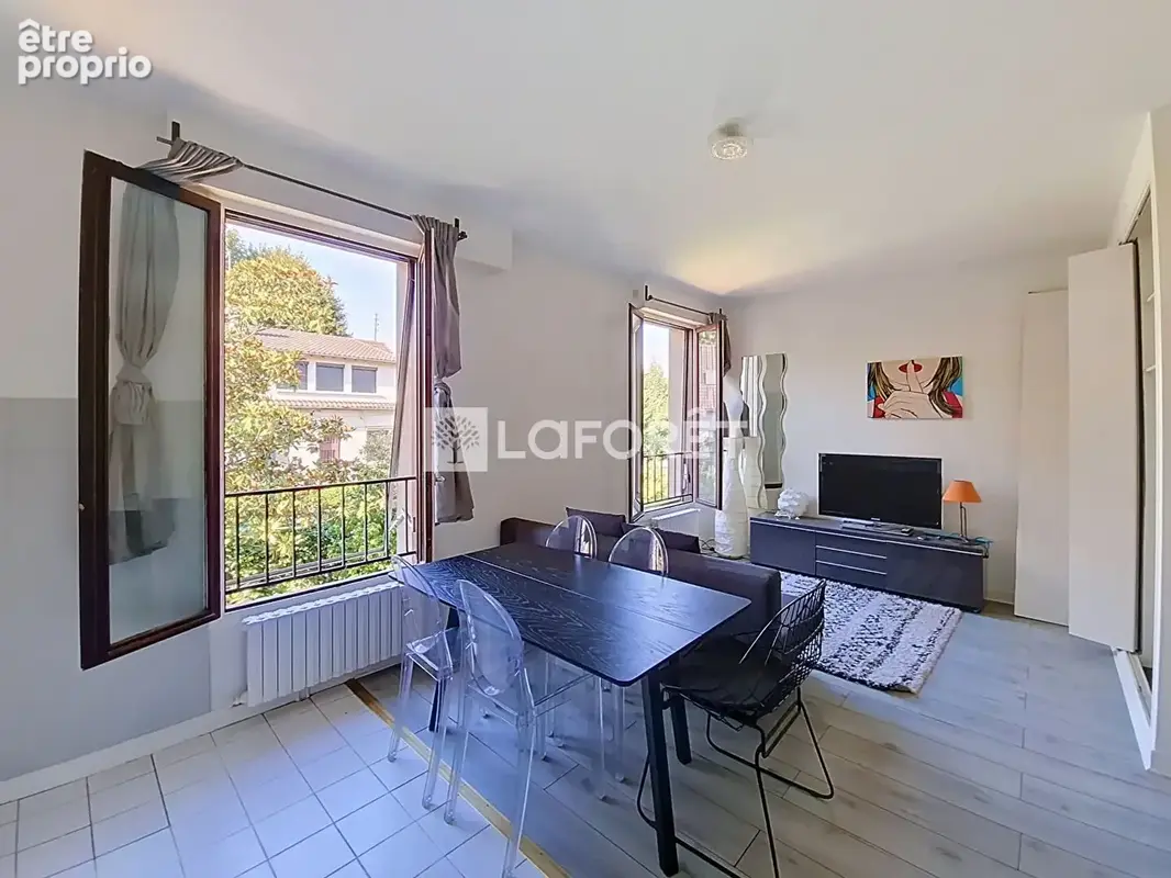 Photo Appartement à Cachan au prix de 232 000€