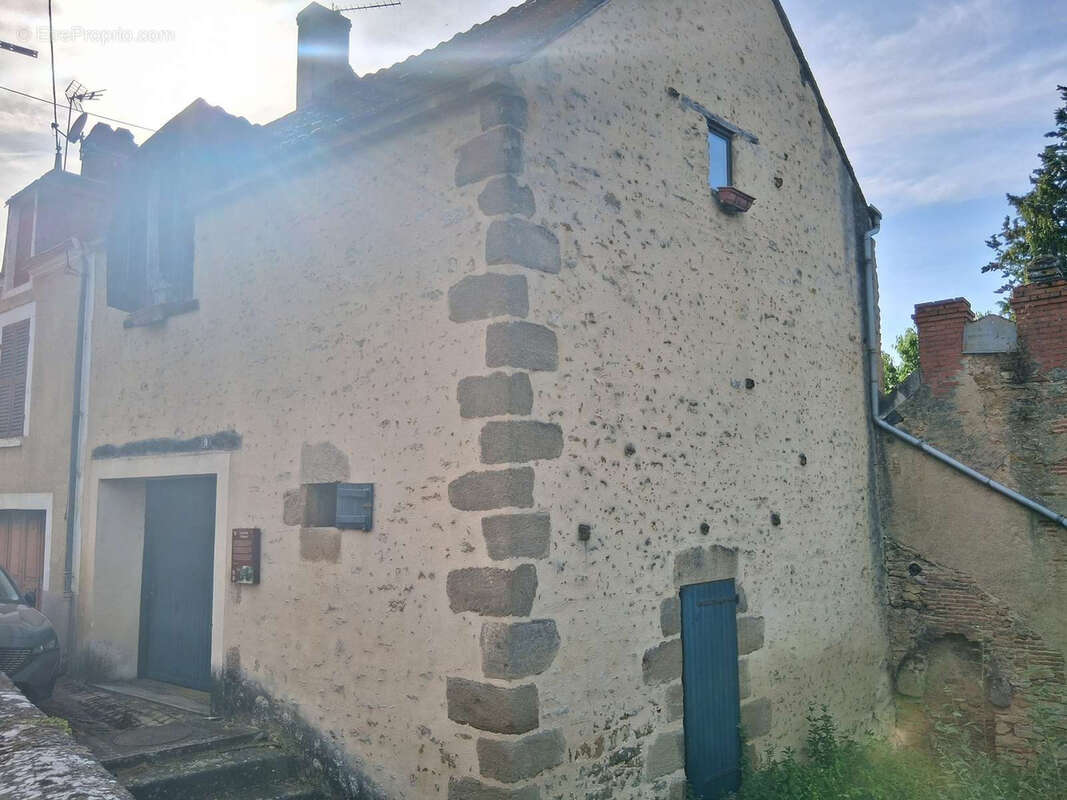 Maison à LA CHATRE
