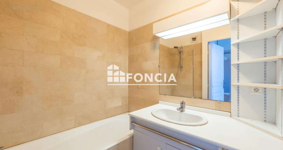 Appartement à ASNIERES-SUR-SEINE
