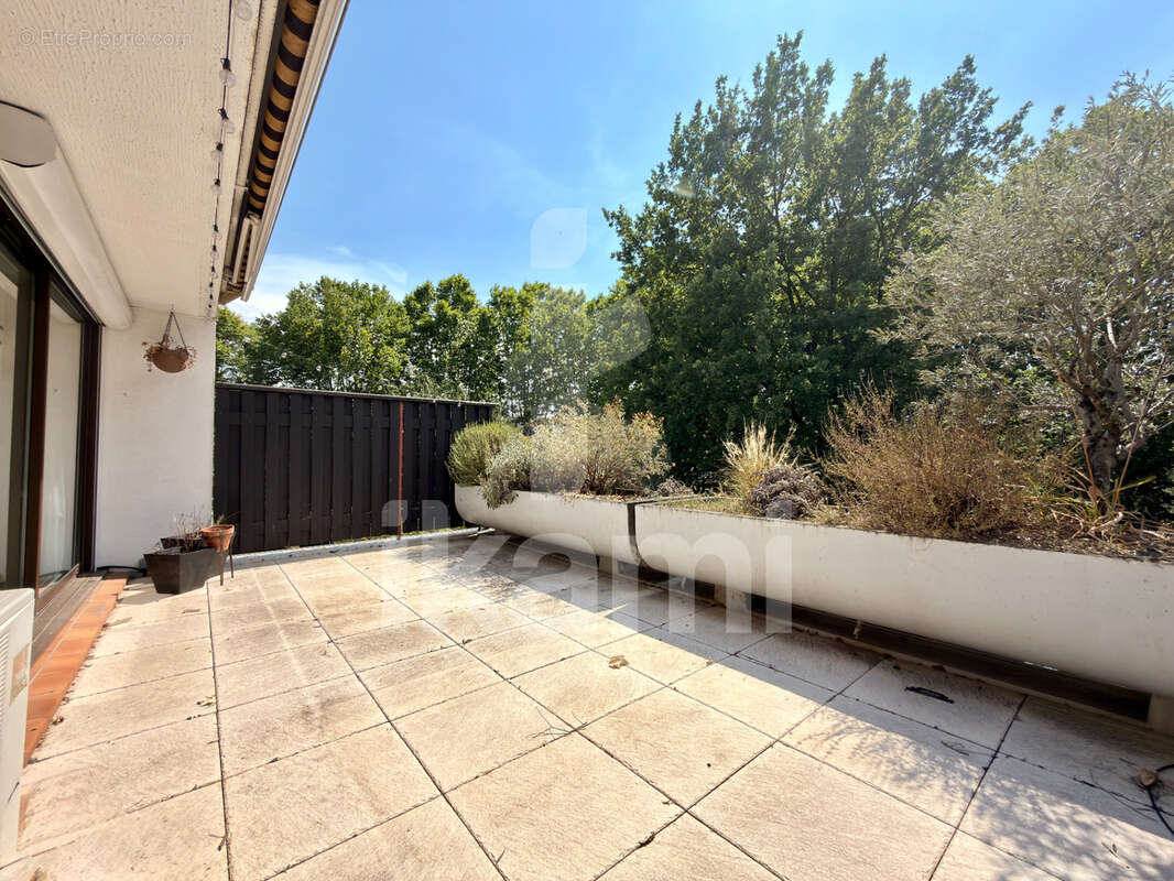 T2 rénové avec grande terrasse   Meylan, au calme et sans vis-à-vis - photo 9