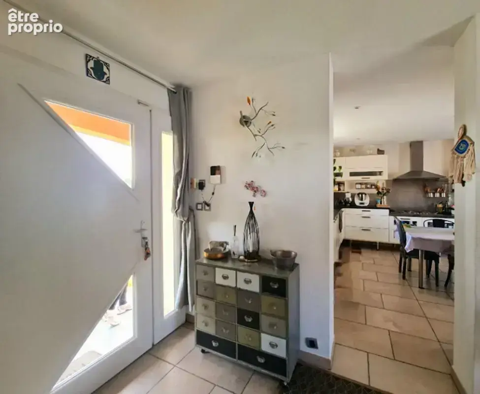 Alès - Maison  5 chambres avec Piscine sur 850 m2 de terrain - photo 4