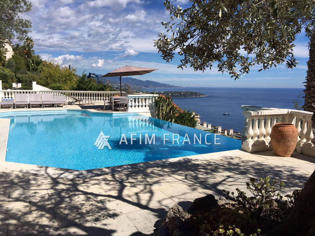 Appartement à BEAUSOLEIL