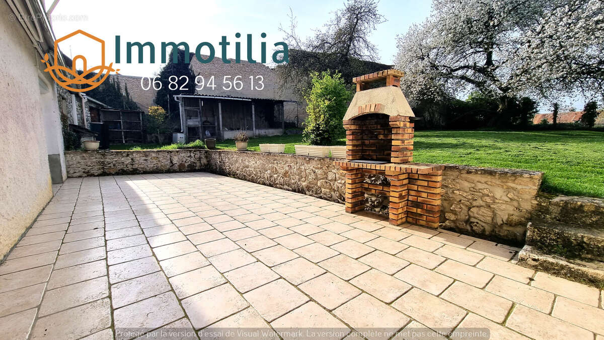 Maison à LONGUEVILLE