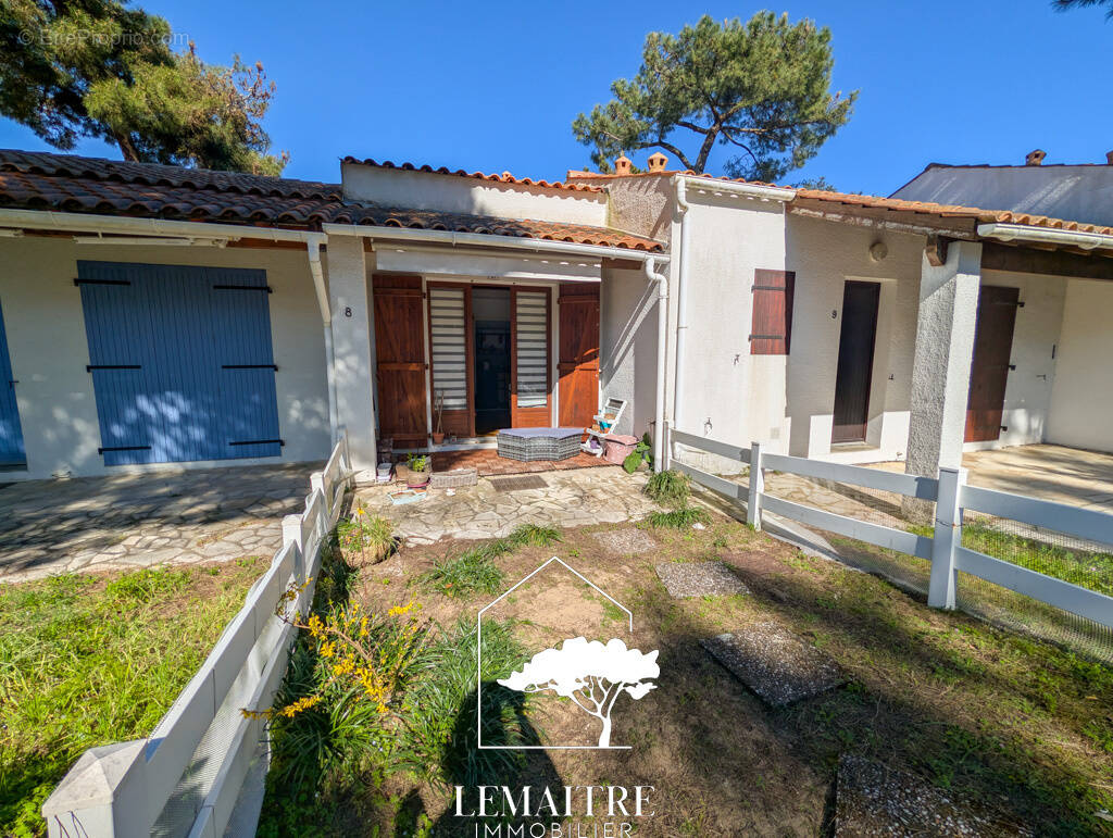 Maison à LES MATHES