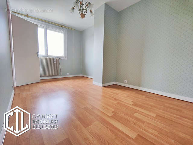 Pavillon F4 Limite Le Raincy - photo 8