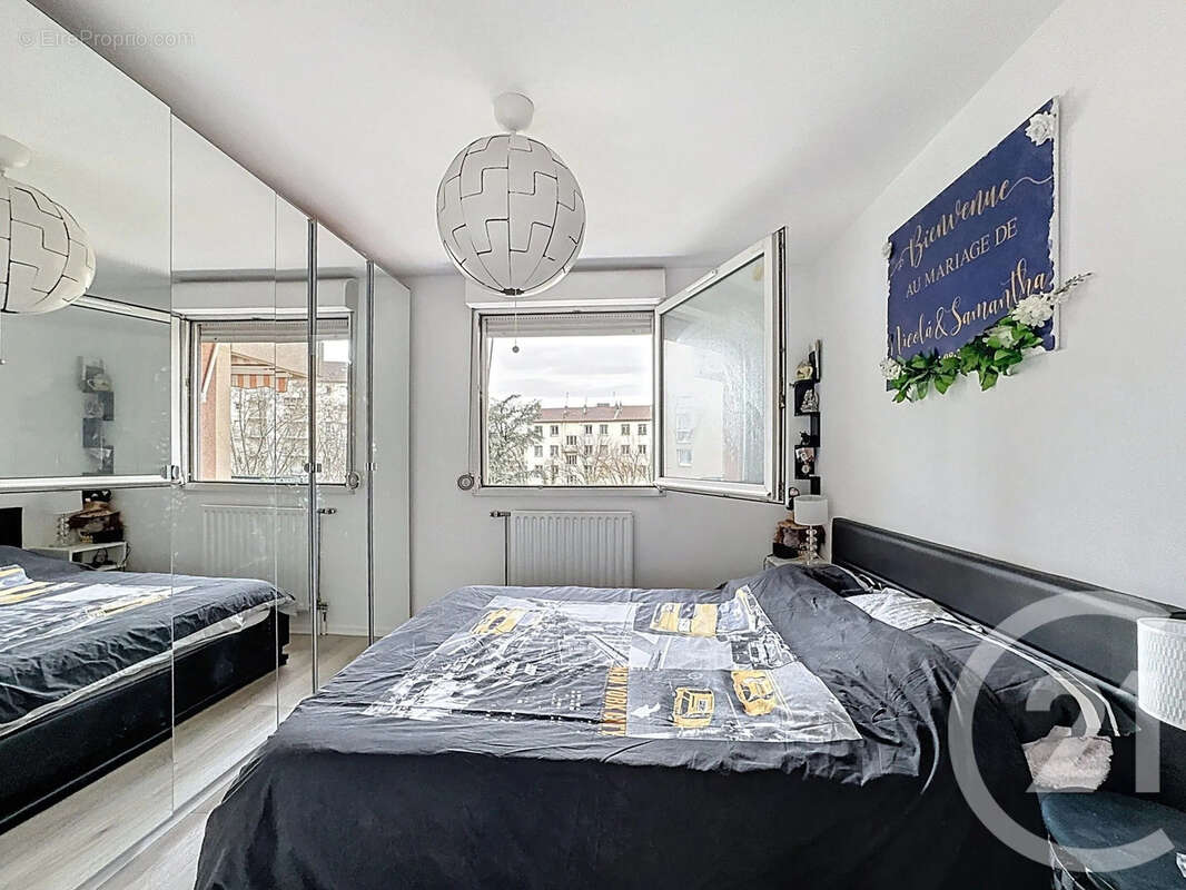 Appartement à VILLEURBANNE